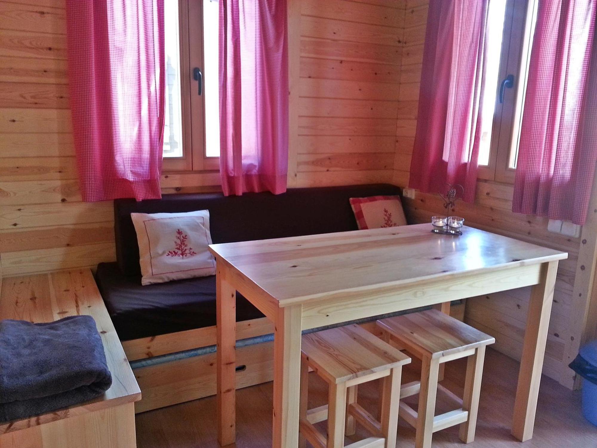 Bungalows Nou Camping La Guingueta D'Aneu Eksteriør billede