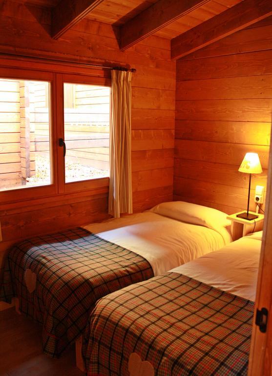 Bungalows Nou Camping La Guingueta D'Aneu Eksteriør billede