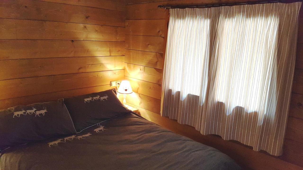 Bungalows Nou Camping La Guingueta D'Aneu Eksteriør billede